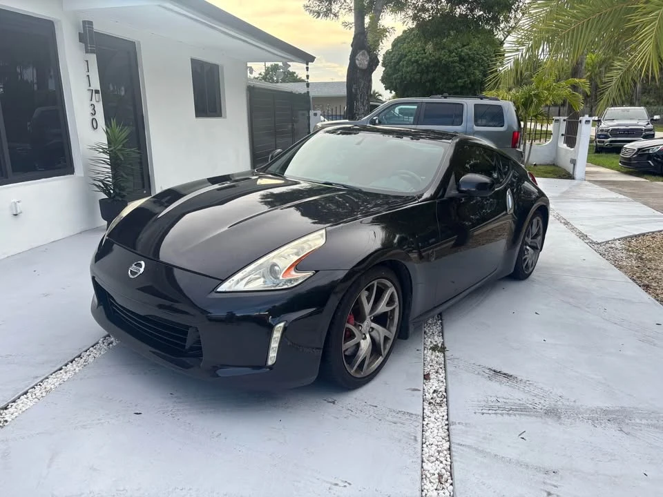 2017 Nissan 370Z 6th Gen - Image 2 of 11