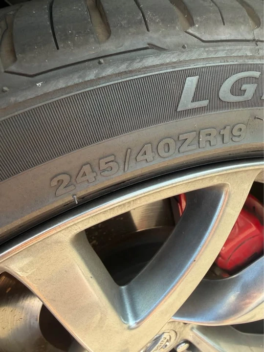 2017 Nissan 370Z 6th Gen - Image 10 of 11