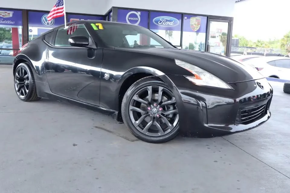 2017 Nissan 370Z 6th Gen - Image 2 of 12