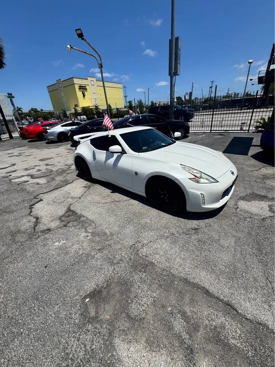 2017 Nissan 370Z 6th Gen - Image 4 of 16