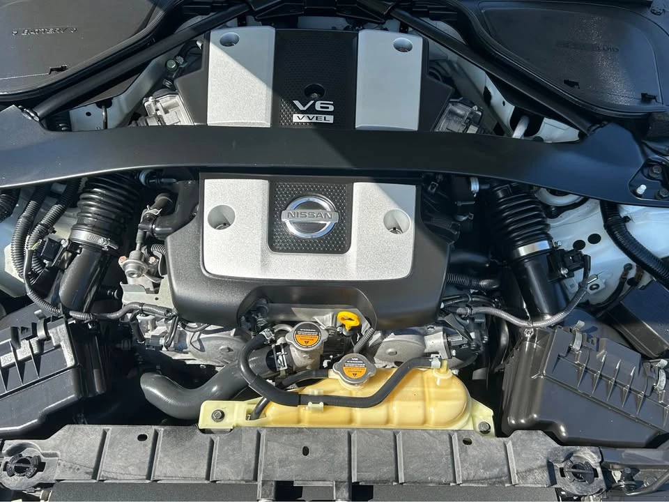 2017 Nissan 370Z 6th Gen - Image 8 of 12