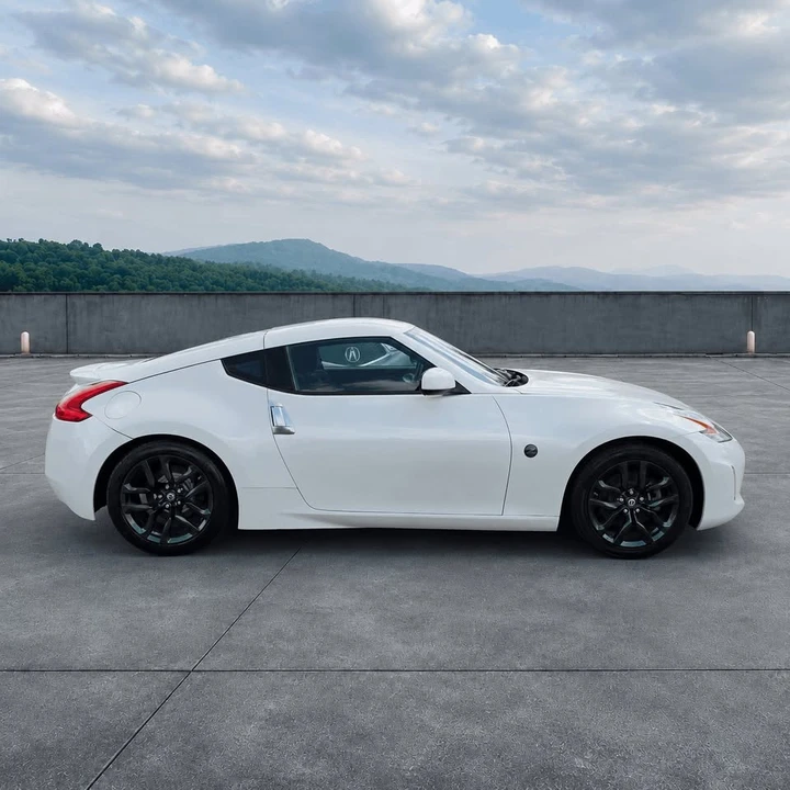 2017 Nissan 370Z 6th Gen - Image 4 of 19