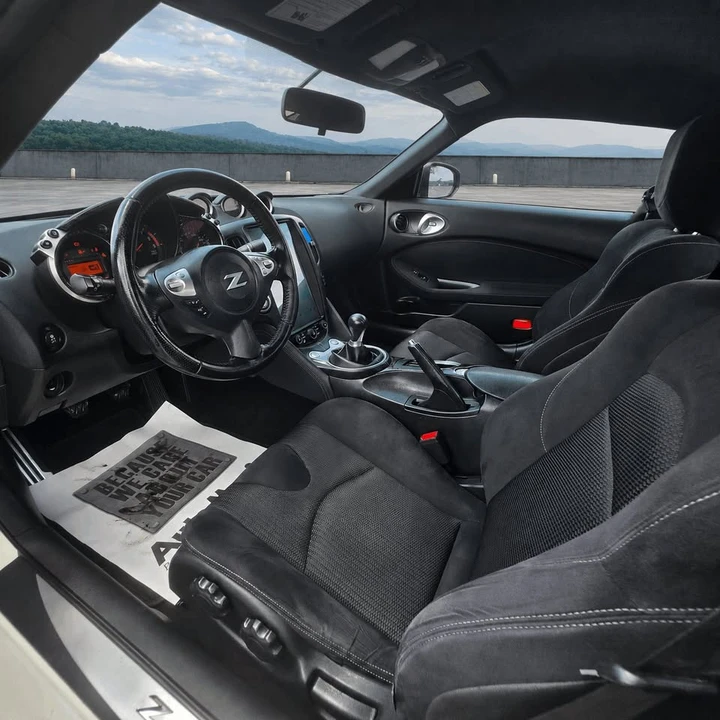 2017 Nissan 370Z 6th Gen - Image 9 of 19