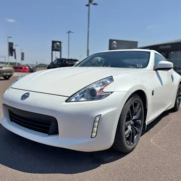 2017 Nissan 370Z Base