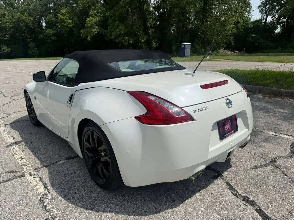 2017 Nissan 370Z 6th Gen - Image 7 of 14