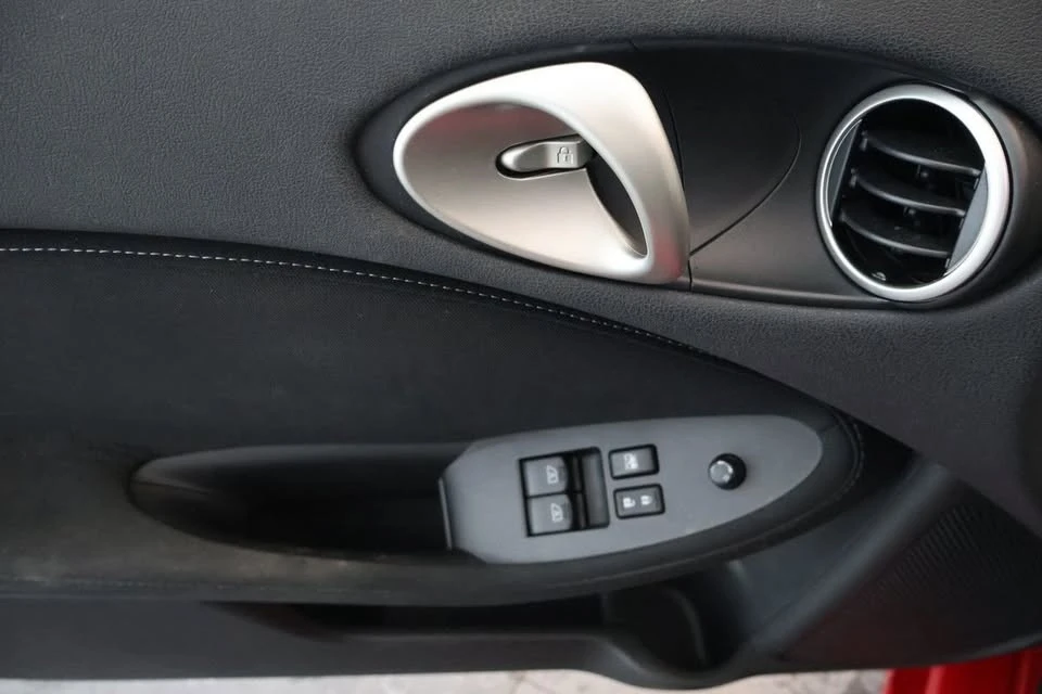 2017 Nissan 370Z 6th Gen - Image 17 of 18