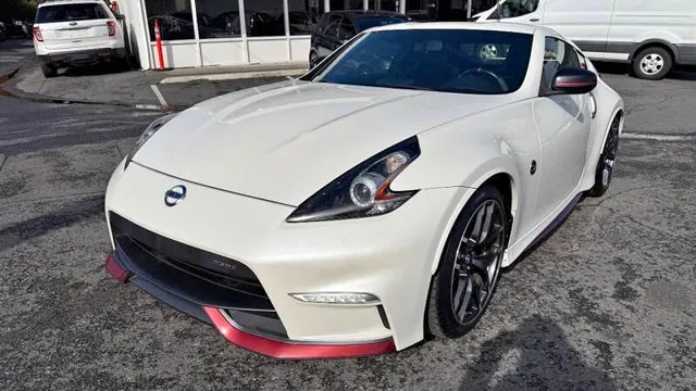 2017 Nissan 370Z NISMO