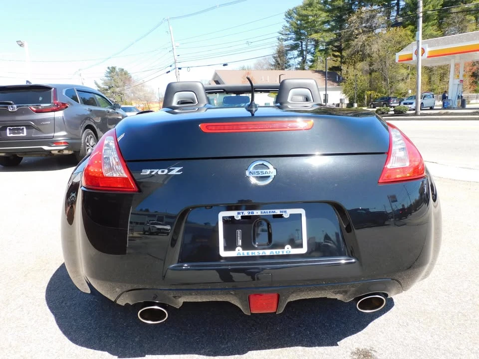 2017 Nissan 370Z 6th Gen - Image 5 of 13