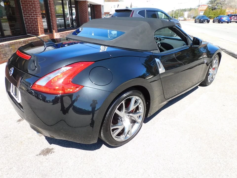 2017 Nissan 370Z 6th Gen - Image 7 of 13