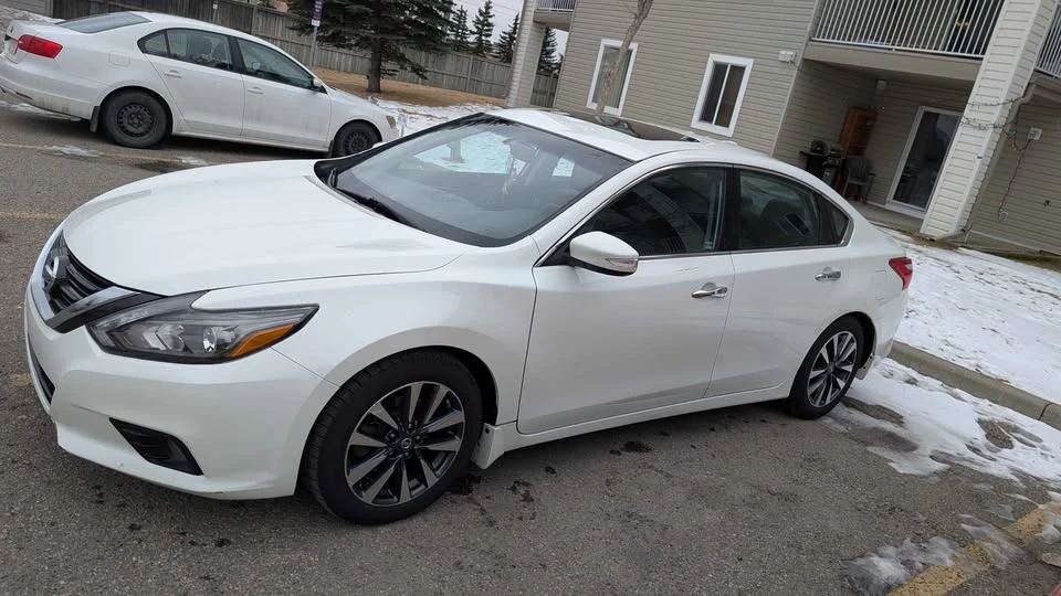 2017 Nissan Altima 5th Gen - Image 3 of 9