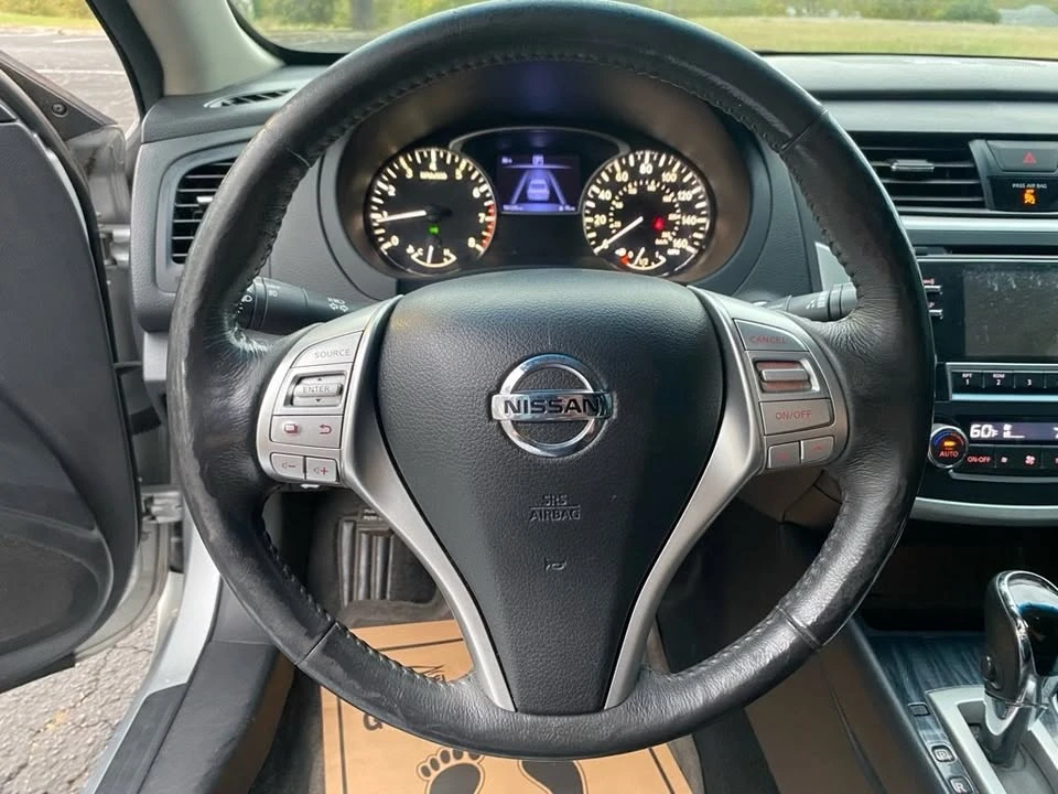 2017 Nissan Altima 5th Gen - Image 9 of 20
