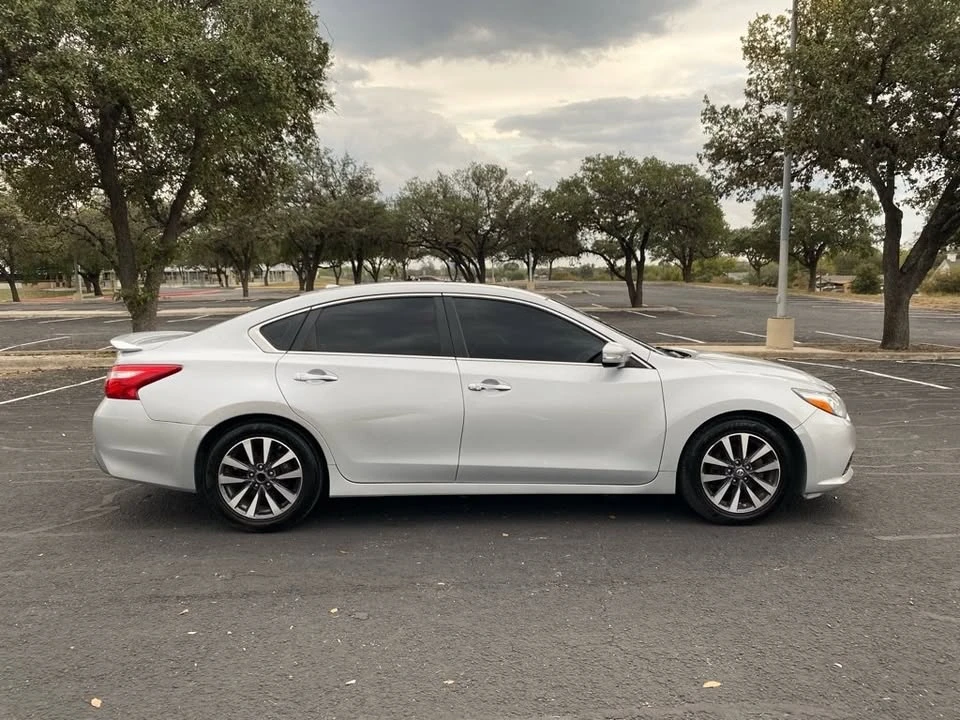 2017 Nissan Altima 5th Gen - Image 7 of 20