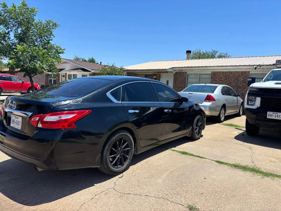 2017 Nissan Altima 5th Gen - Image 4 of 4