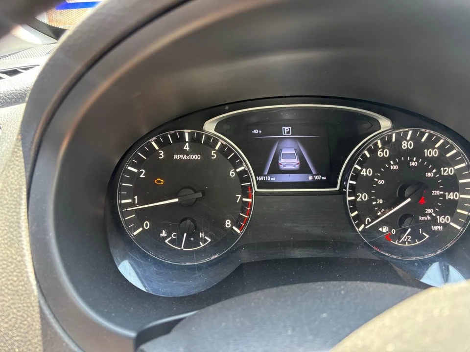 2017 Nissan Altima 5th Gen - Image 2 of 4