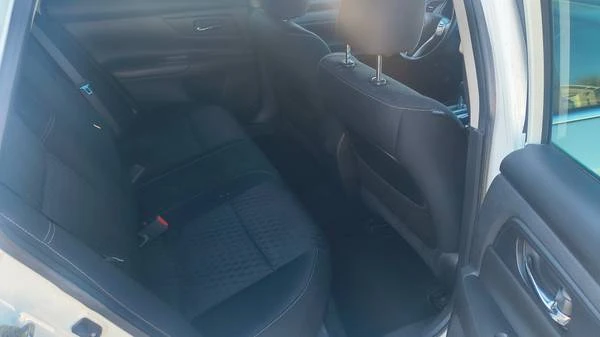 2017 Nissan Altima 5th Gen - Image 5 of 9