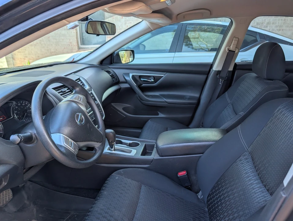 2017 Nissan Altima 5th Gen - Image 6 of 9