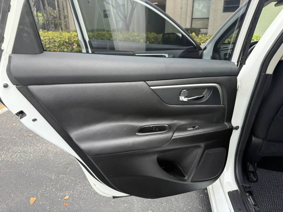 2017 Nissan Altima 5th Gen - Image 6 of 17
