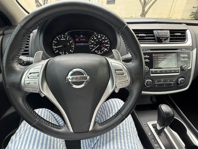 2017 Nissan Altima 5th Gen - Image 16 of 17