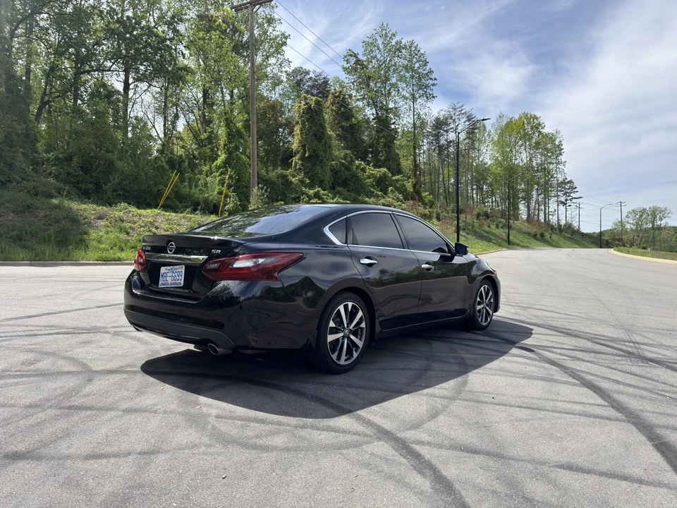 2017 Nissan Altima 5th Gen - Image 3 of 11