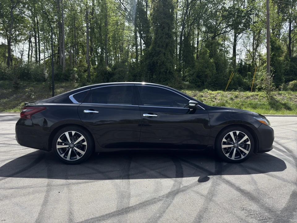 2017 Nissan Altima 5th Gen - Image 6 of 11