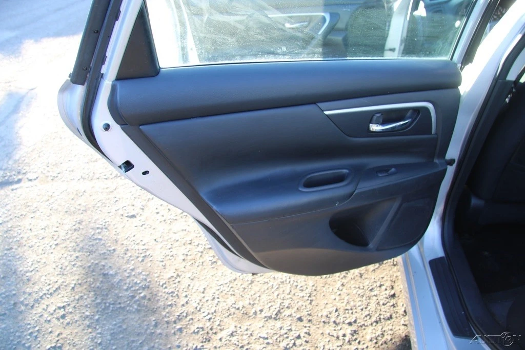 2017 Nissan Altima 5th Gen - Image 18 of 21