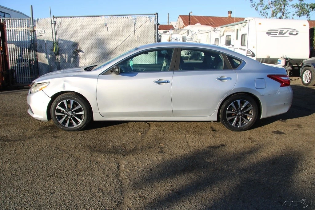 2017 Nissan Altima 5th Gen - Image 7 of 21