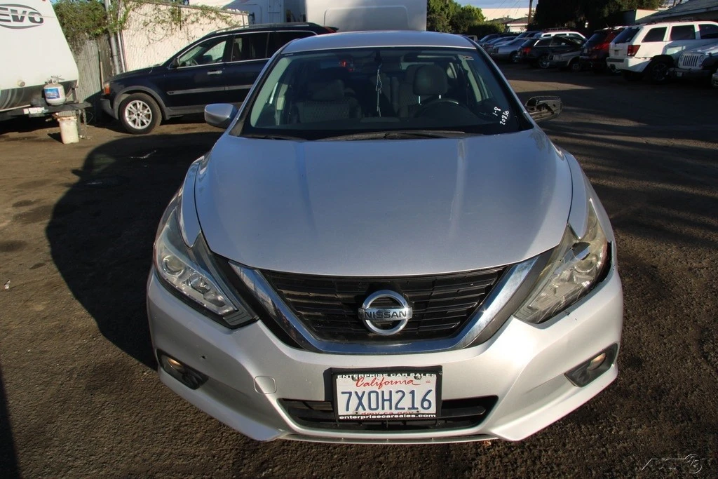 2017 Nissan Altima 5th Gen - Image 9 of 21