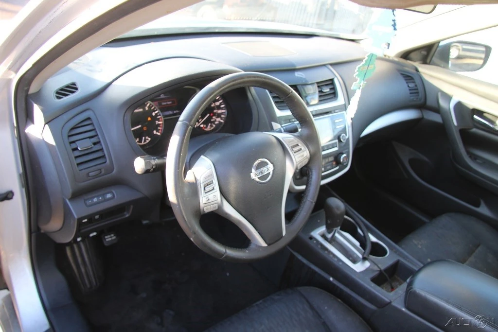 2017 Nissan Altima 5th Gen - Image 13 of 21
