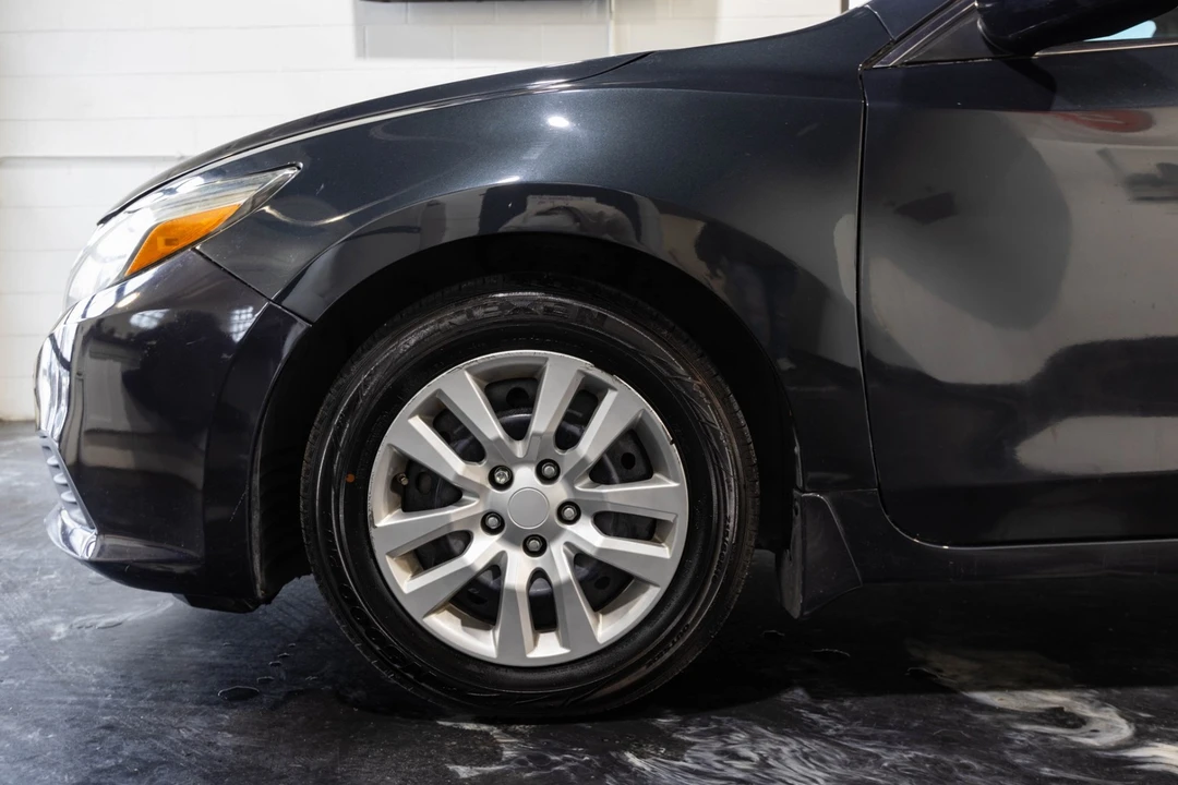 2017 Nissan Altima 5th Gen - Image 4 of 31