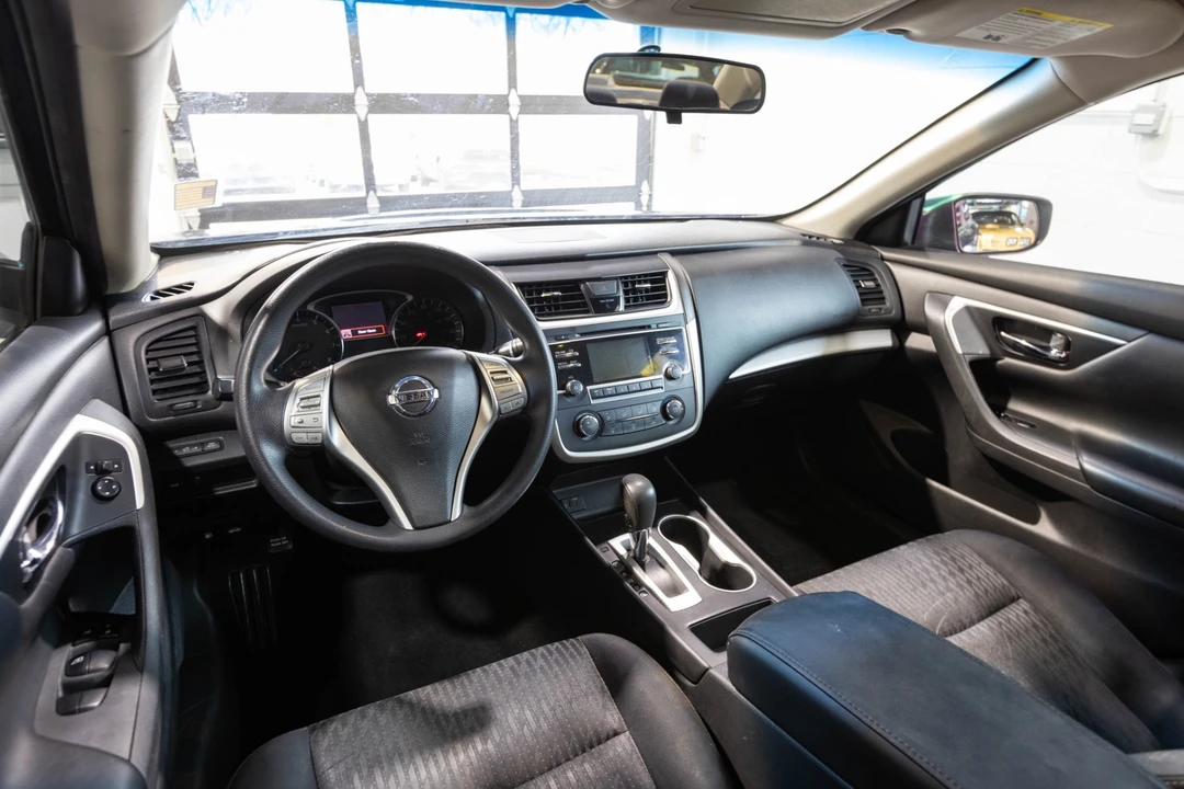 2017 Nissan Altima 5th Gen - Image 19 of 31