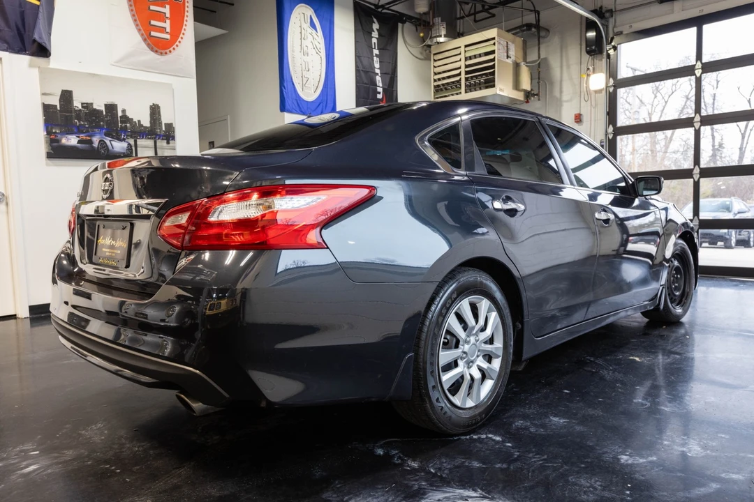 2017 Nissan Altima 5th Gen - Image 10 of 31