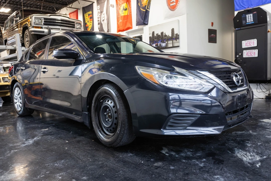 2017 Nissan Altima 5th Gen - Image 16 of 31
