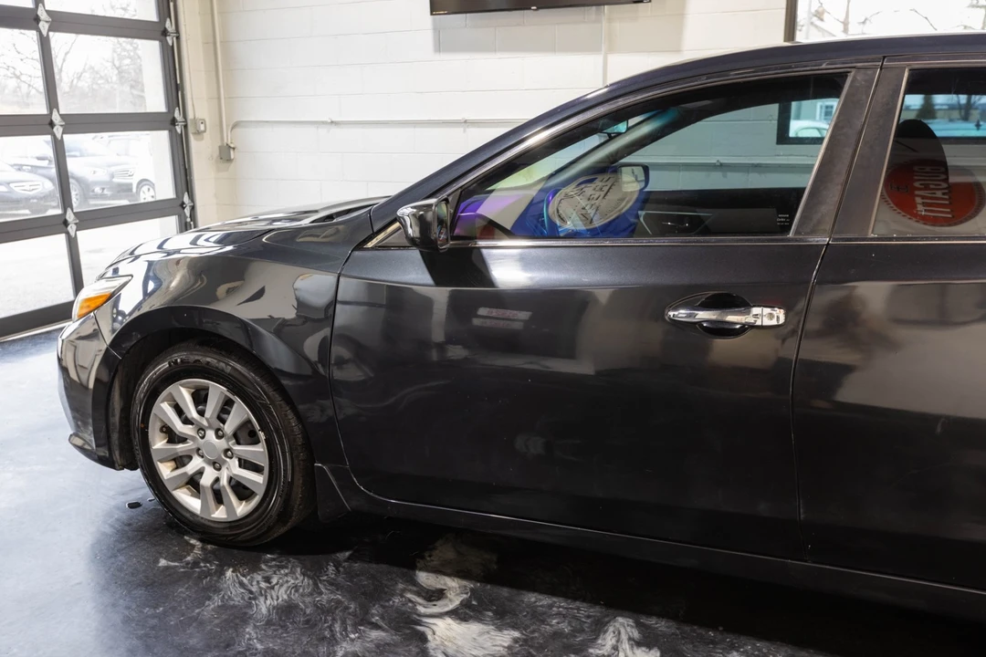 2017 Nissan Altima 5th Gen - Image 3 of 31
