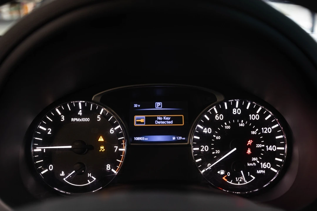 2017 Nissan Altima 5th Gen - Image 23 of 31