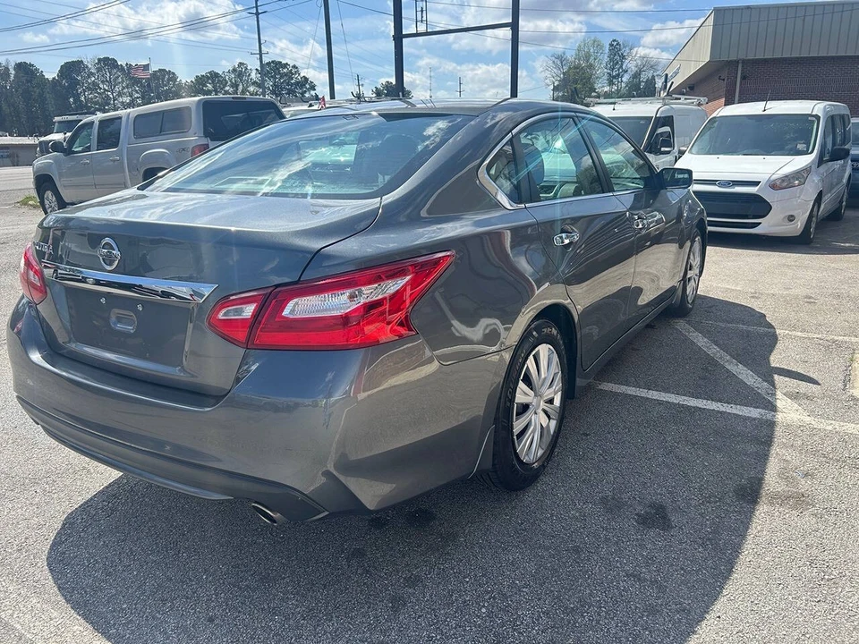 2017 Nissan Altima 5th Gen - Image 5 of 21