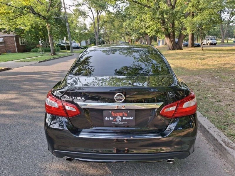 2017 Nissan Altima 5th Gen - Image 10 of 12