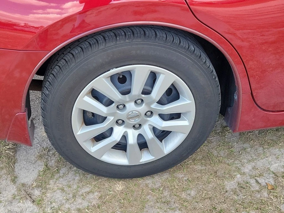 2017 Nissan Altima 5th Gen - Image 5 of 12