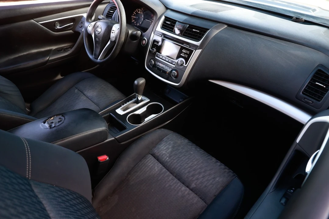 2017 Nissan Altima 5th Gen - Image 18 of 21