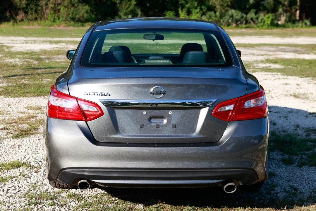 2017 Nissan Altima 5th Gen - Image 9 of 21