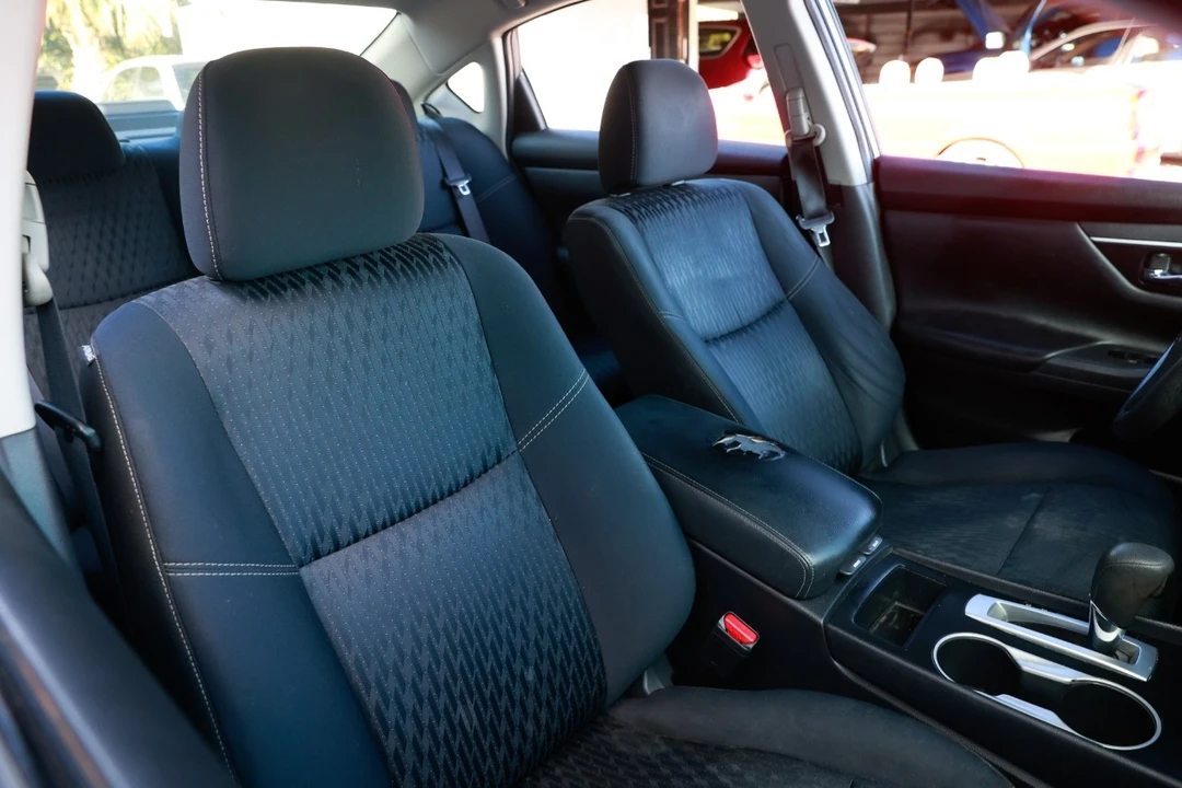 2017 Nissan Altima 5th Gen - Image 16 of 21