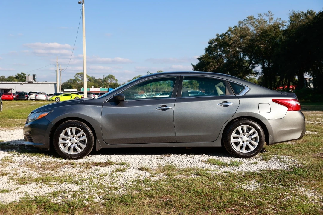 2017 Nissan Altima 5th Gen - Image 3 of 21