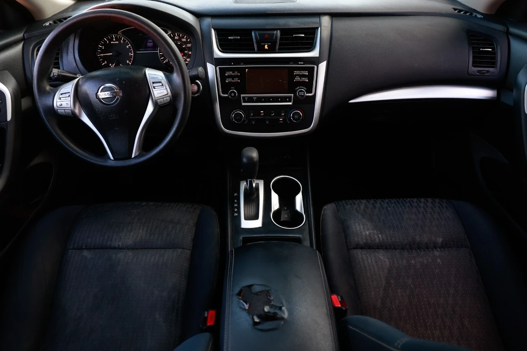 2017 Nissan Altima 5th Gen - Image 2 of 21