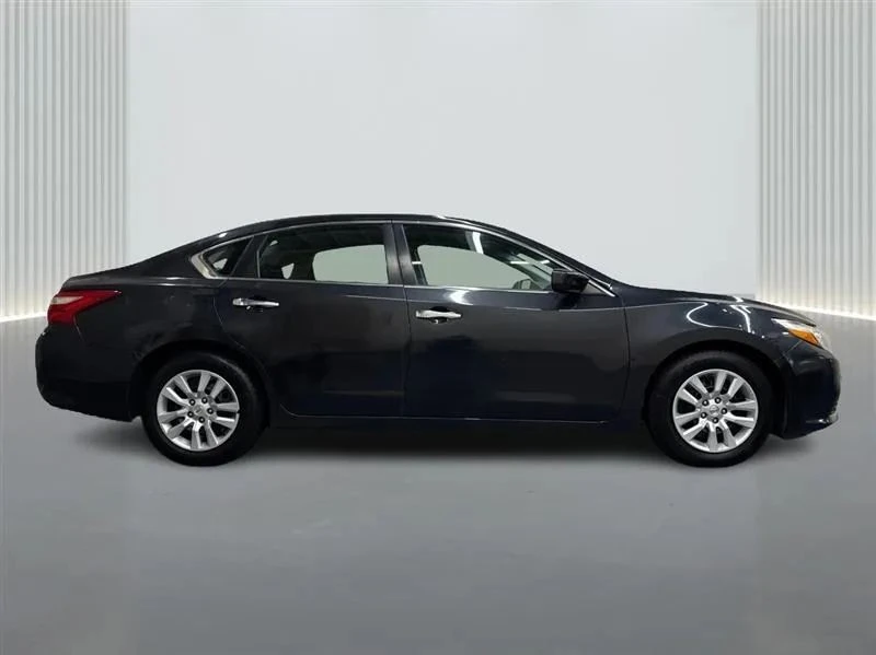 2017 Nissan Altima 5th Gen - Image 6 of 12