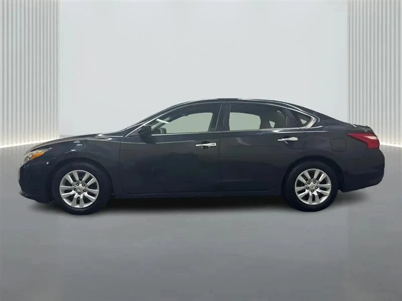 2017 Nissan Altima 5th Gen - Image 2 of 12