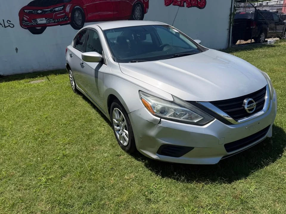 2017 Nissan Altima 5th Gen - Image 3 of 13