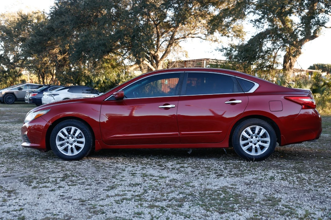 2017 Nissan Altima 5th Gen - Image 3 of 12