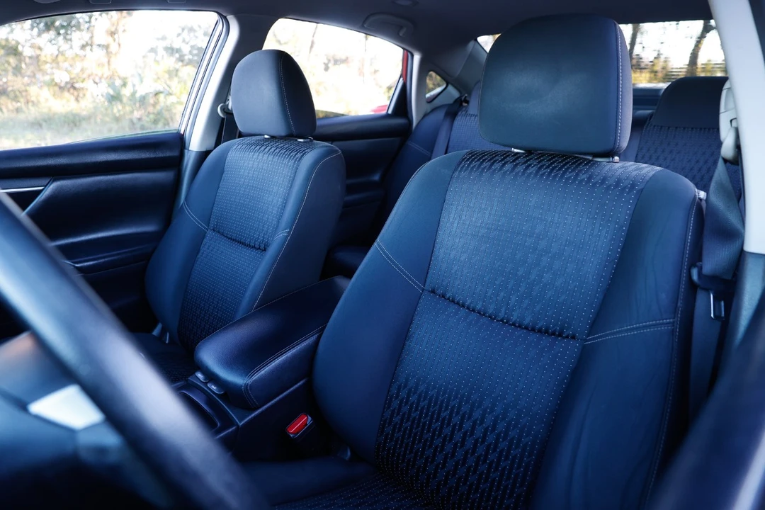 2017 Nissan Altima 5th Gen - Image 6 of 12