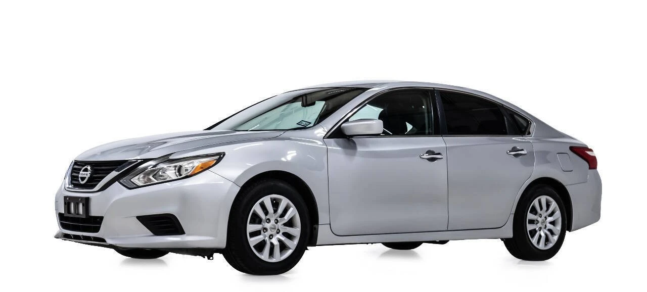 2017 Nissan Altima 5th Gen - Image 2 of 12