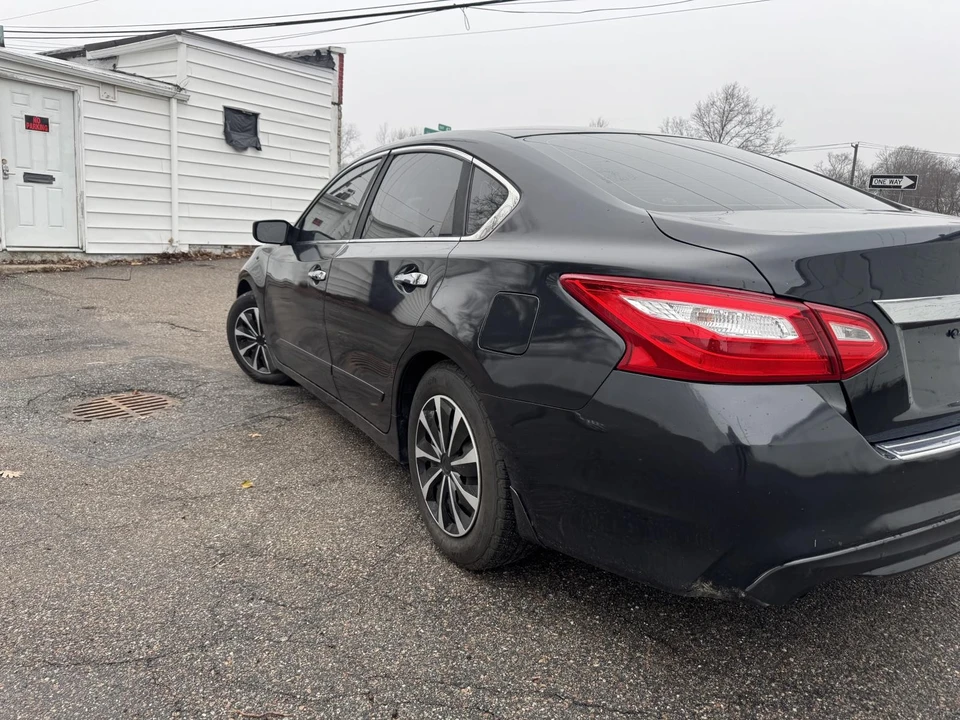 2017 Nissan Altima 5th Gen - Image 23 of 25
