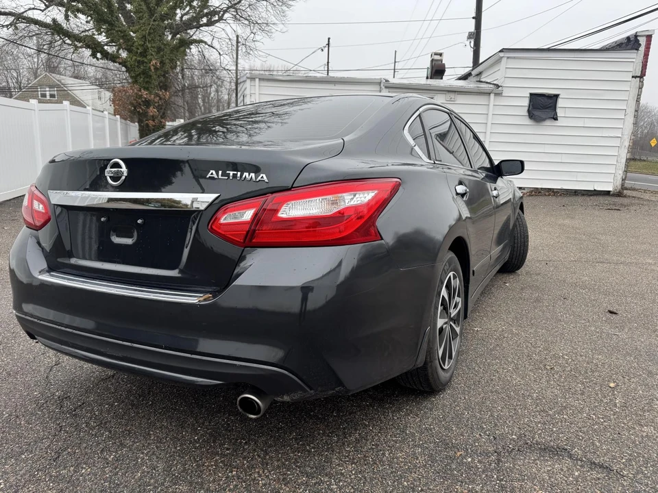 2017 Nissan Altima 5th Gen - Image 24 of 25